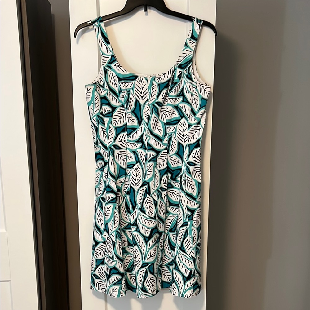Anne Klein Teal and White Leaf Print Dress